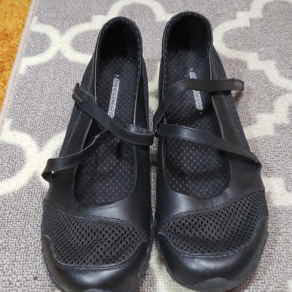 Mary Jane Skechers size 9.5